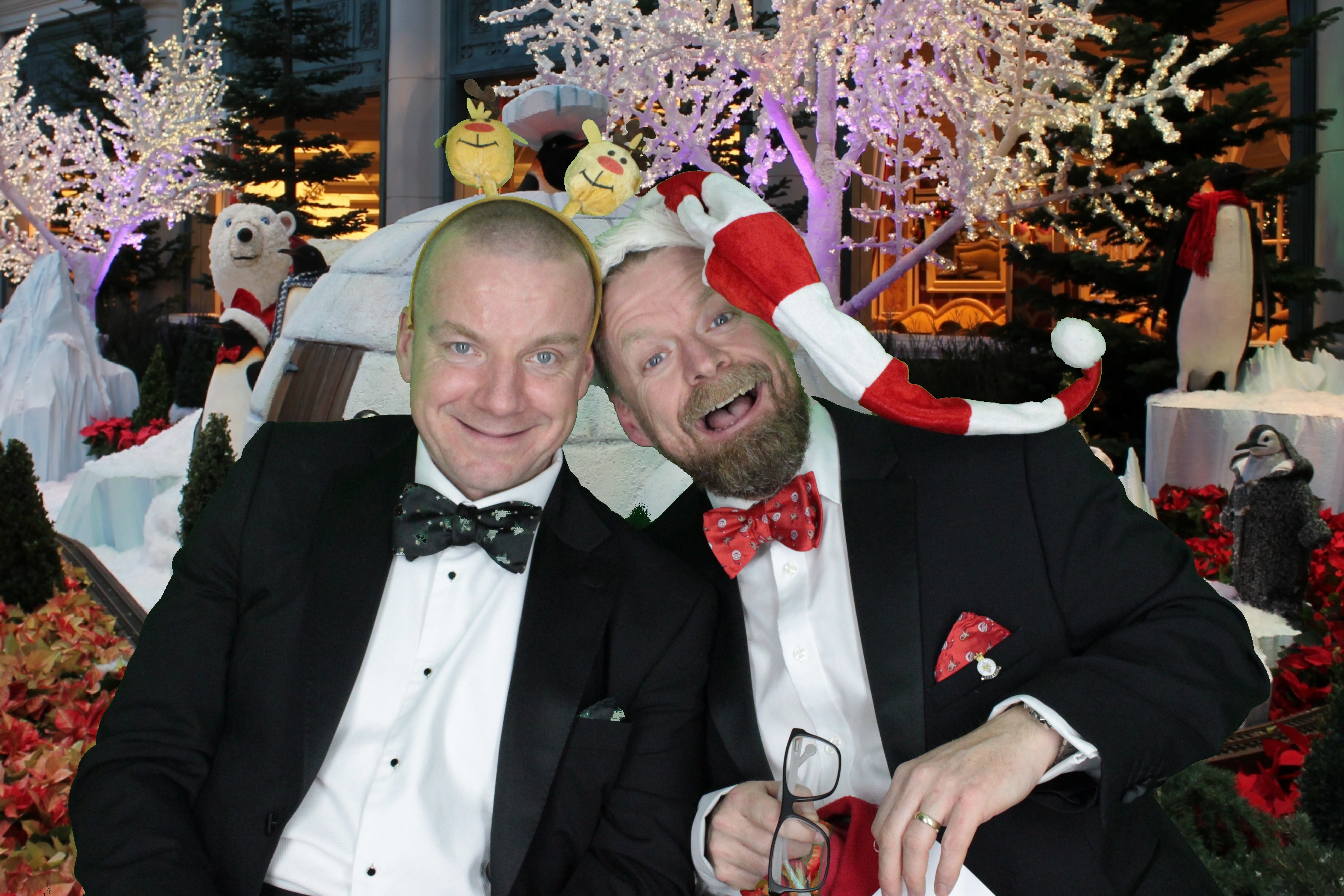 Upavon Officers' Mess Christmas Party | View more photos from the event at gallery.myphotoboothexperience.co.uk/u/MyPhotoBoothExperienceLtd/Upavon-Officers-Mess-Christmas-Party